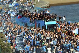 Napoli si colora d'azzurro per la sfilata scudetto